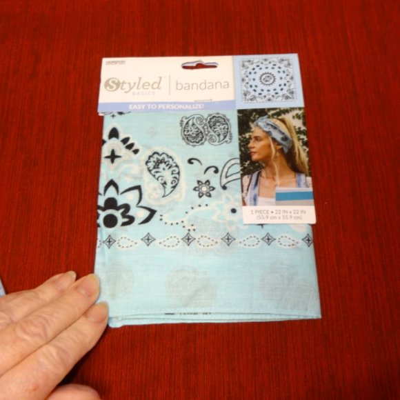 COPY - NWOT. Set of 3 Styled Basics Bandana, 3 Different Patterns - Picture 3 of 5